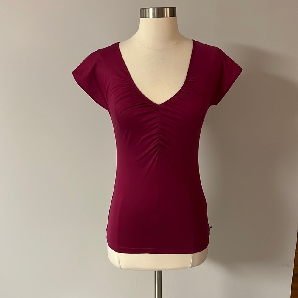 Akris Punto Magenta Top